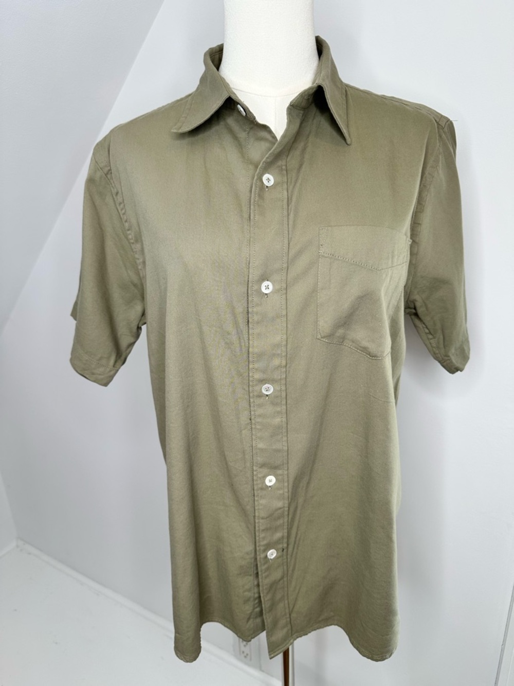BUCK MASON DRAPED TWILL S/S ONE POCKET SHIRT, men’s size M - Picture 3 of 10